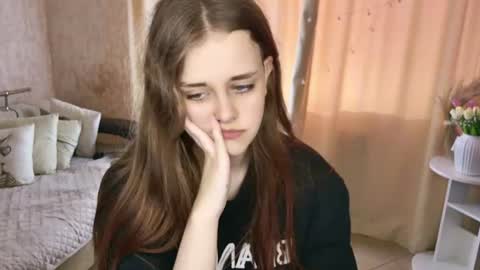 LilaSparkling online show from July 2026 02:43:01 PM