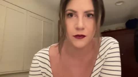 lilbi85_ online show from December 2024 04:42:01 AM