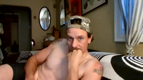 lildeer1980 online show from June 2026 12:59:01 AM