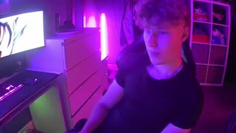 lildyl06 online show from September 2025 07:58:01 PM