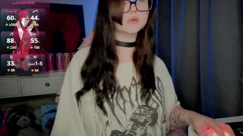 Nika and Lori online show from June 2026 04:45:01 PM