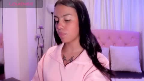 Lili  online show from October 2025 09:25:02 PM