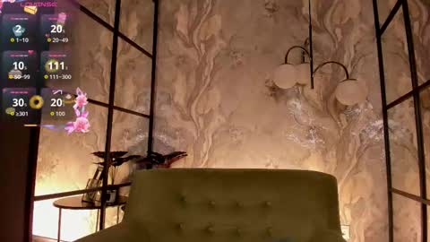 Lily online show from October 2025 08:05:01 PM