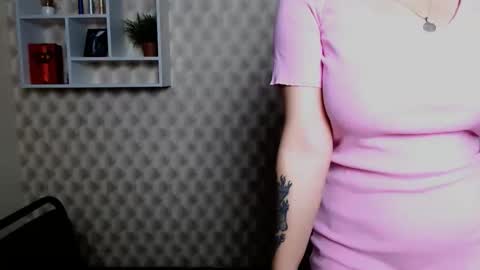 Snapshot of lilianalips chatting on November 2025 03:30:02 PM Liliana online show from November 2025 03:30:02 PM