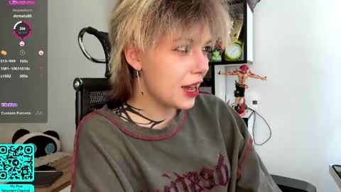 Snapshot of liliandaniels chatting on April 2026 07:33:01 AM Lilian online show from April 2026 07:33:01 AM