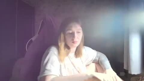 liliawoolf online show from December 2025 03:17:01 PM