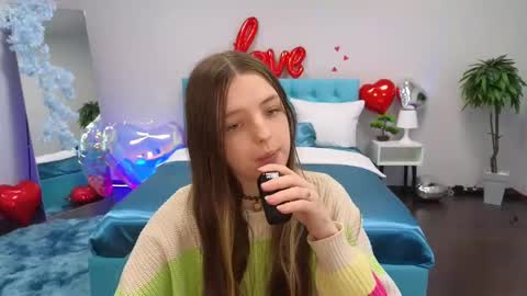 Lili Bakery online show from February 2025 04:22:02 AM