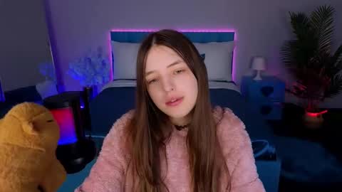 Lili Bakery online show from November 2025 02:44:02 AM