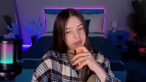 Lili Bakery online show from November 2025 02:47:02 AM