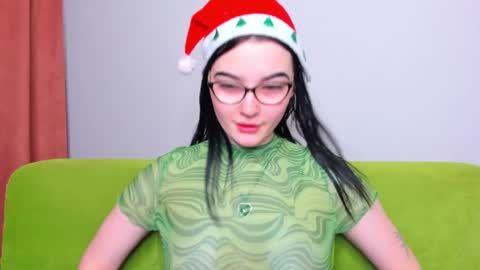 Snapshot of lilibethxx chatting on December 2024 01:32:02 AM lilibethxx online show from December 2024 01:32:02 AM