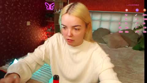 Lilie online show from February 2025 10:17:02 PM