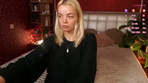 Lilie online show from February 2025 08:28:01 PM