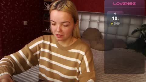 Lilie online show from February 2025 06:41:01 PM