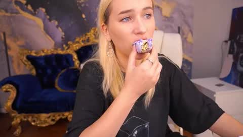 Snapshot of lilielfie chatting on September 2025 06:46:02 AM lilielfie online show from September 2025 06:46:02 AM