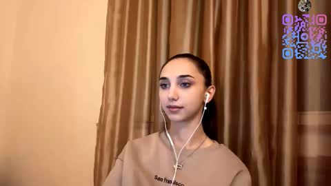 Snapshot of lilihalvorsen chatting on October 2025 10:12:02 PM Lina online show from October 2025 10:12:02 PM