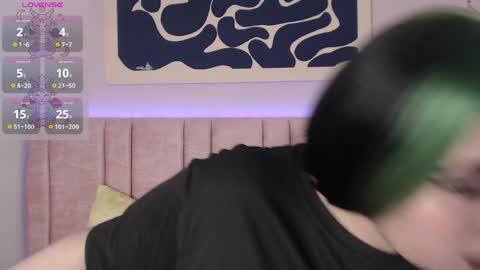 Liliith  online show from April 2026 08:53:02 PM