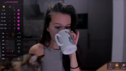 Snapshot of lililaluna chatting on October 2025 07:02:02 PM             ...  online show from October 2025 07:02:02 PM