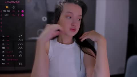 Snapshot of lililaluna chatting on November 2025 06:10:01 PM             ...  online show from November 2025 06:10:01 PM