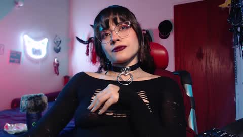 Molly online show from January 2025 02:00:02 AM
