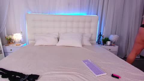 Lilit online show from September 2025 05:15:02 PM