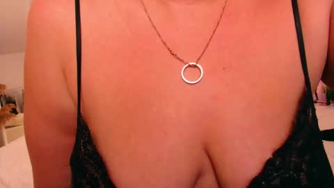 Lilit online show from September 2025 05:21:01 AM