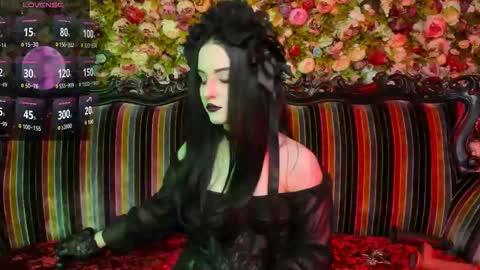 lilit_el_ online show from February 2026 06:33:01 PM