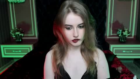 lilit_el_ online show from April 2026 07:07:02 PM