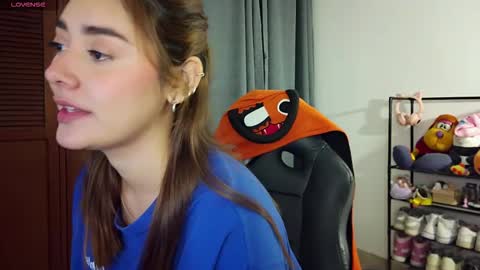 Lilith online show from October 2025 04:57:02 AM