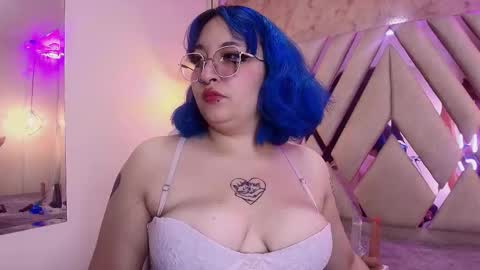  online show from October 2025 07:14:01 PM