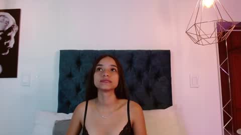 Snapshot of lilith_nocturne chatting on November 2025 06:07:01 PM Lilith Nocturne online show from November 2025 06:07:01 PM