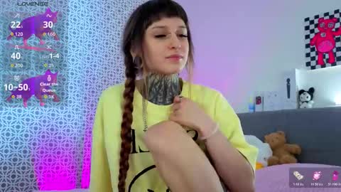 lilith_poison online show from February 2026 06:46:02 AM