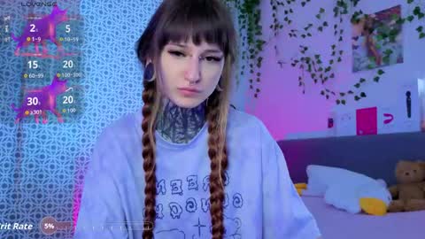 lilith_poison online show from May 2026 06:04:02 PM