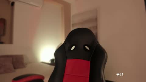 lilith_sage_ online show from November 2025 11:32:02 AM