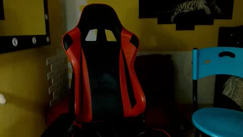 Snapshot of lilith_sexy19 chatting on November 2025 08:35:02 PM Lilith online show from November 2025 08:35:02 PM