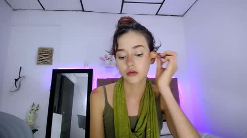 Snapshot of lilith_skinny1 chatting on November 2025 02:43:02 AM Lilith online show from November 2025 02:43:02 AM