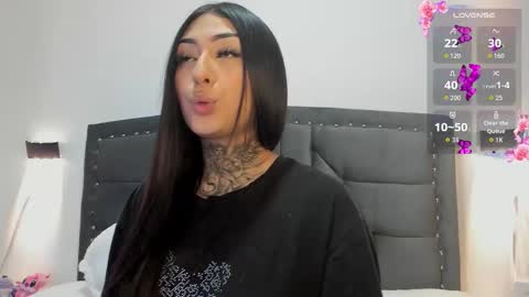 lilith_thompson online show from October 2025 05:06:01 AM