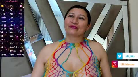 liliINDEPENDENT MODEL online show from October 2025 08:49:01 PM