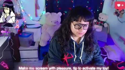 lilith_tyler online show from May 2026 10:33:02 AM
