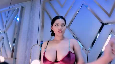    online show from November 2025 09:42:02 PM