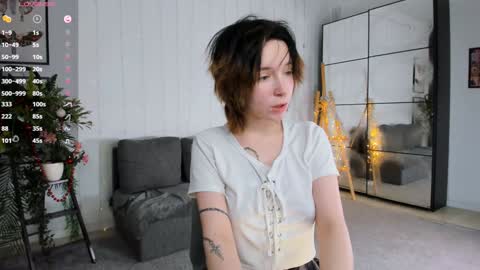 Lilith online show from December 2024 04:04:02 AM