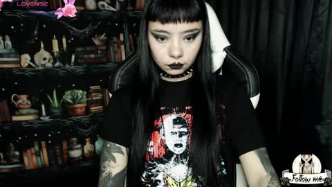 Snapshot of lilithmoon666 chatting on December 2024 12:08:01 AM online show from December 2024 12:08:01 AM