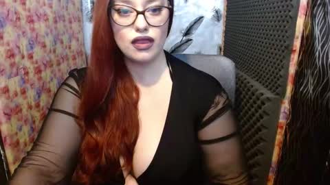 Snapshot of lilithserendipity chatting on December 2025 04:11:01 PM LILITHSERENDIPITY online show from December 2025 04:11:01 PM