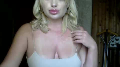 Snapshot of liliya133244 chatting on June 2026 03:35:01 PM liliya133244 online show from June 2026 03:35:01 PM
