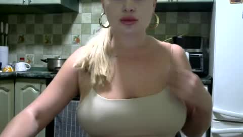 Snapshot of liliya133244 chatting on July 2026 12:59:02 AM liliya133244 online show from July 2026 12:59:02 AM