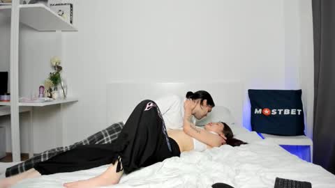 LilKimchii online show from November 2025 04:23:02 AM