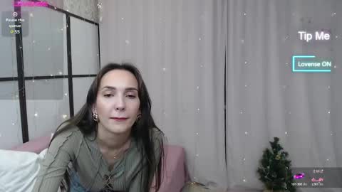 Lillian online show from December 2024 06:10:01 PM