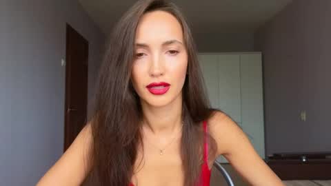 Snapshot of lillian_clark7 chatting on April 2026 07:44:01 AM Lillian online show from April 2026 07:44:01 AM