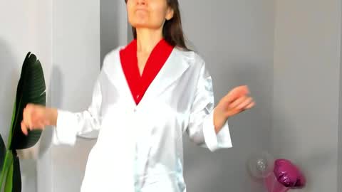 lillian_white1 online show from February 2025 07:09:02 AM