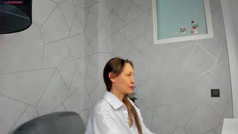 lillian_white1 online show from March 2025 07:26:02 AM