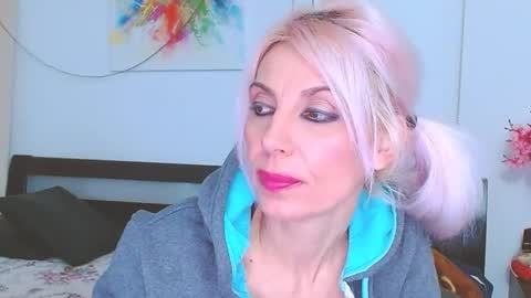 Lara online show from February 2025 02:08:02 AM